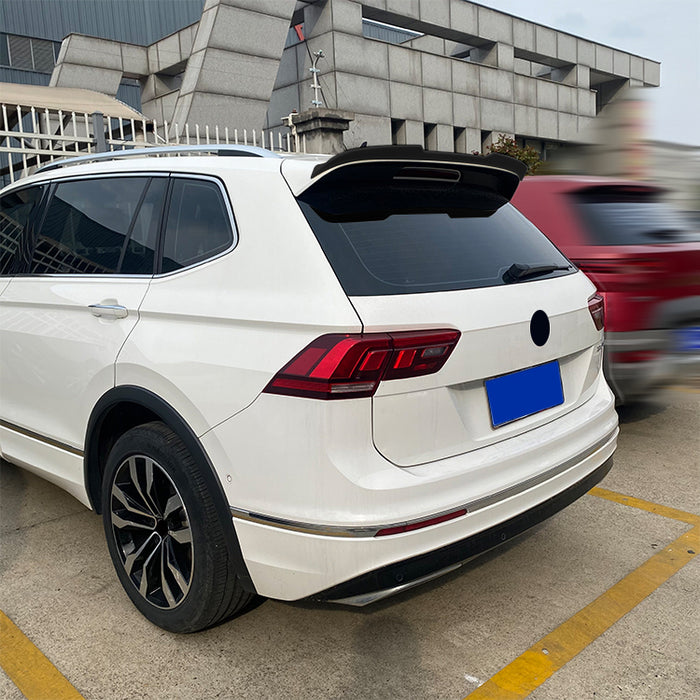 Bakspoiler till Volkswagen Tiguan 2017-2022 blank svart